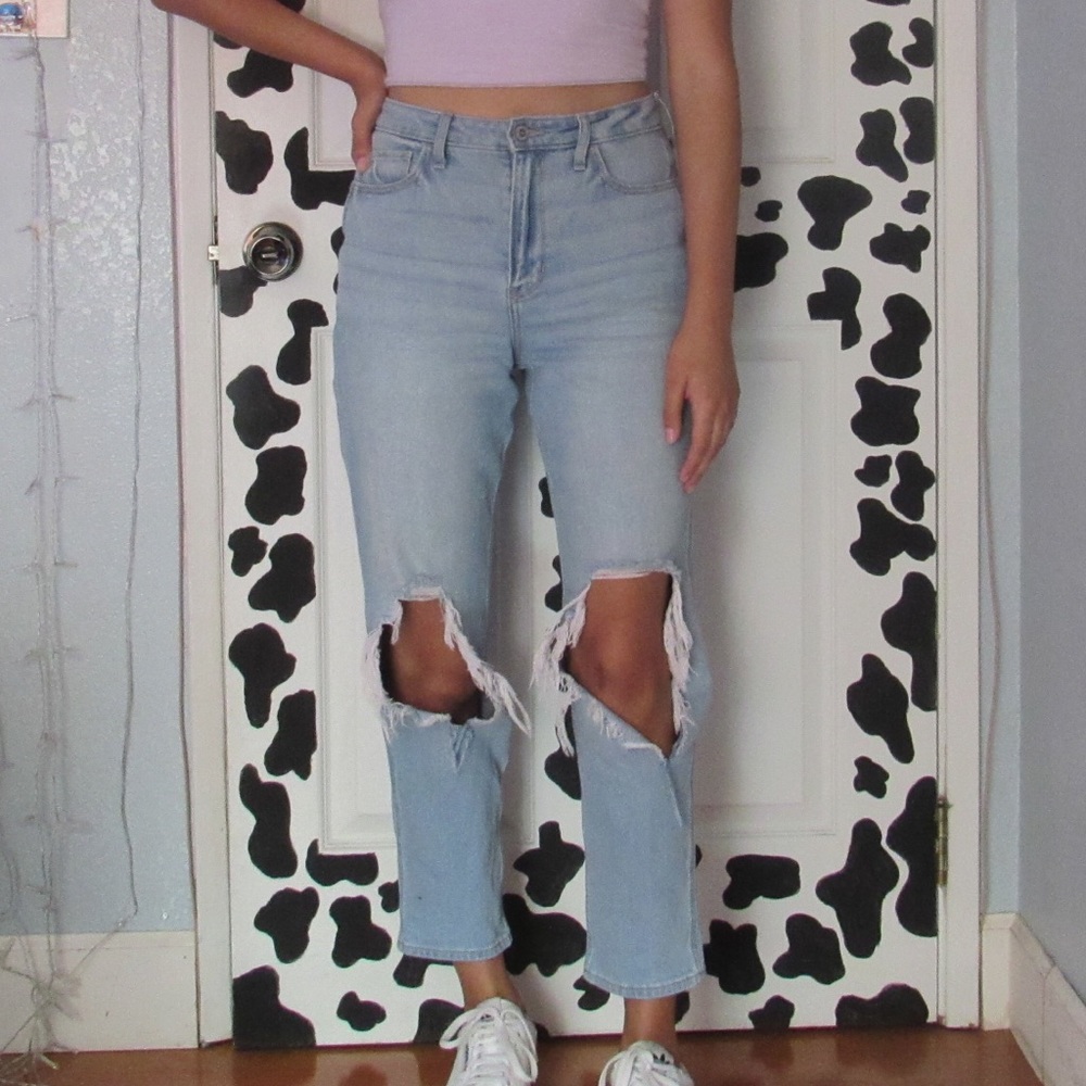 Hollister ultra high rise mom jeans